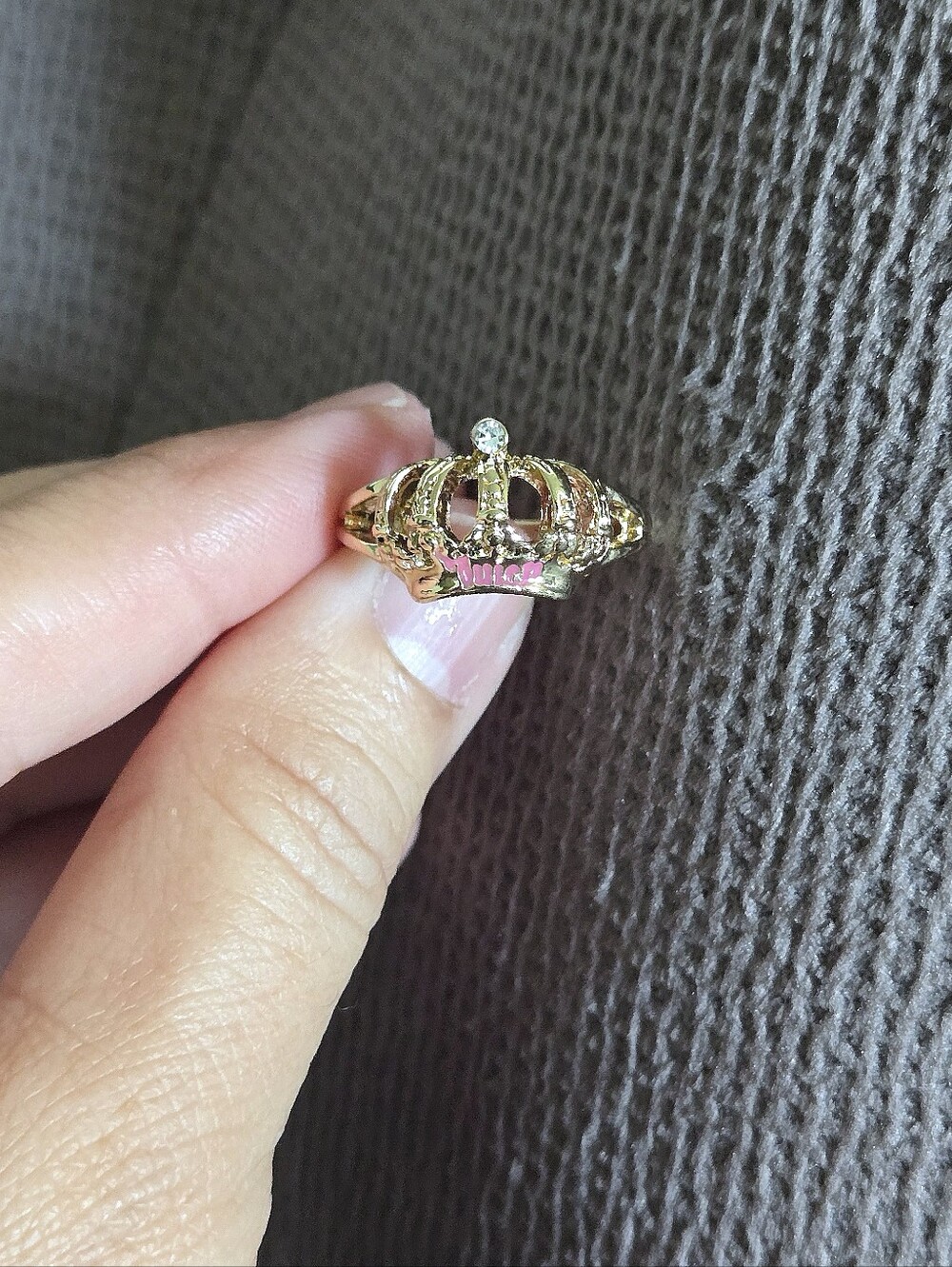 Juicy🍊 Couture Textured Crown👑 Ring💍 - Picture 4 of 16